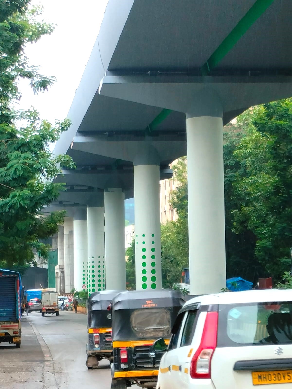 Metro Pillars and Viaduct Paintings